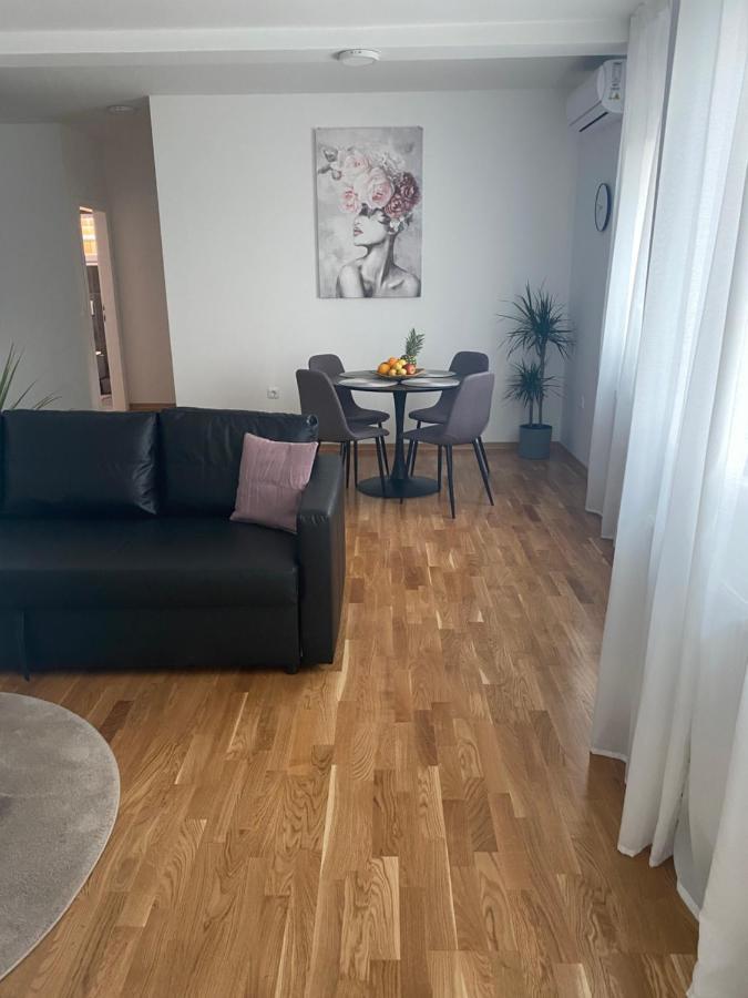 바라즈딘 Penthouse West S 아파트 외부 사진